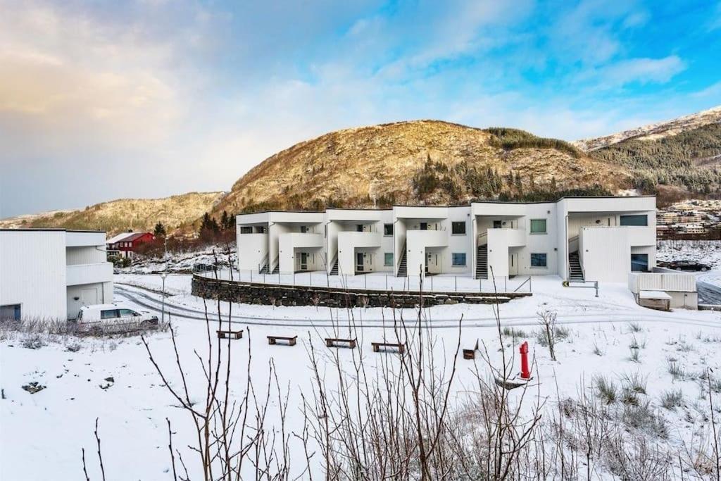 Stor Og Moderne Leilighet I Indre Arna Bergen Gratis Parkering!! Eksteriør billede