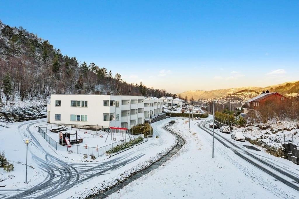 Stor Og Moderne Leilighet I Indre Arna Bergen Gratis Parkering!! Eksteriør billede